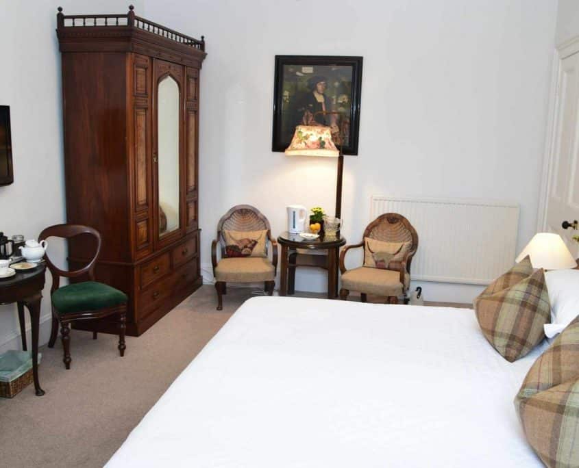 The Townhouse - Traditional Rooms 3
